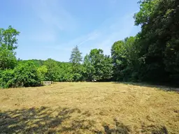 Ebenes Baugrundstück in sonniger Ruhelage - nur 2 km vom Pressbaumer Zentrum