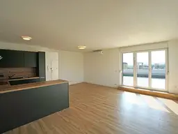 Anninger-Blick: Penthouse-Wohnung | 131 m² Wfl. | 80 m² Dachterrasse | PKW-Stellplatz | riesiger Gemeinschaftsgarten