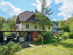 Naturverbunden wohnen: Familienfreundliches Anwesen im ruhigen Irenental