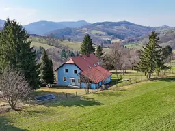 Mitten im Grünland! Einzigartige Panoramalage im Laabental - Hobby-Tierhaltung!