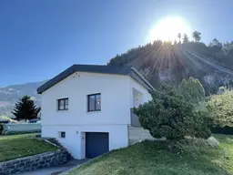 Einfamilienhaus mit großem Grund