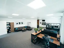 Ihr neues Büro: Viel Platz, modern &amp; vielseitig nutzbar