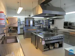 Ehemaliger Gasthof mit Fremdenzimmer und Wohnung in Feistritz am Wechsel