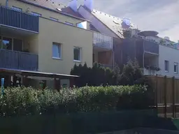 Geförderte 3-Zimmer Dachgeschosswohnung in Miete mit Kaufoption | ca. 71 m² | Terrasse