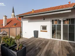 Exklusive Dachgeschoßwohnung mit großer Terrasse und herrlichem Ausblick