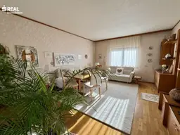 Entzückendes Einfamilienhaus mit großem Garten und Swimming Pool - Einziehen und Wohlfühlen