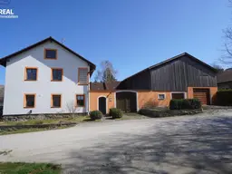 Großes Wohnhaus, großer Garten, große Maschinenhalle