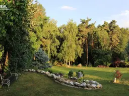 Zwei Bauparzellen!!! Traumhafte Waldrandlage auf 520m Anhöhe - 2.922m² Grund, top saniertes Wochenendhaus und eigener Waldanteil!