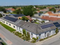 Seltene Gelegenheit, vielseitige Liegenschaft (Zweifamilien- Wohnhaus, Lagermöglichkeiten, moderne Bürogebäude etc.) - mit idealer Anbindung an die A4 – Wien – Slowakei – Ungarn