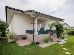 "Wohnen wie im Urlaub" 5 Zimmer-Bungalow mit großem Wohnkeller und Garage