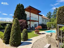 Entzückendes Haus mit 3 Wohneinheiten, Garten und Swimming Pool - Einziehen und Wohlfühlen