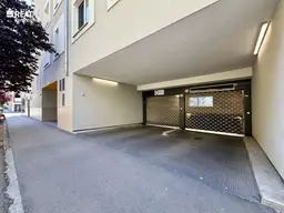 Garagenstellplatz zwischen Bahnhof und Uniklinikum