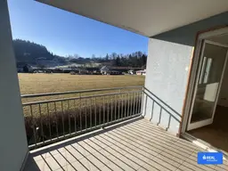 Moderne 3 Zimmer-Wohnung mit Loggia Nähe Velden