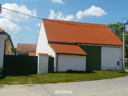 Sanierungsbedürftiges Landhaus in ruhiger Lage!