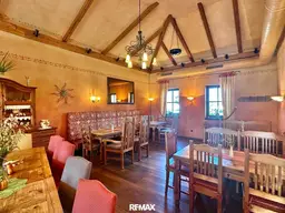 Wunderschön gelegener Gastronomiebetrieb mit Wohnung - nutzen Sie die Chance zur Selbständigkeit!