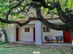 Ein malerisches Refugium der Ruhe Im Weinviertel - Charmantes, idyllisches Landhaus mit großem Garten und getrennt begehbarem Ferienappartement, auch als Atelier geeignet!