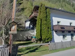 Interessantes Investment - Wohnhaus mit drei Einheiten!