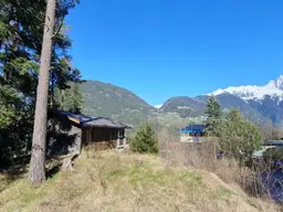 Kleiner Freizeitwohnsitz auf großem Grund mit Aussicht!