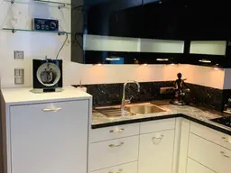 Moderne Doppelhaushälfte - ortszentral gelegen!