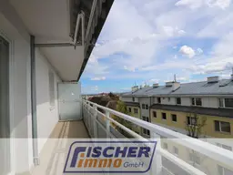 Besonders helle 3-Zimmer-Wohnung im 3. Liftstock mit südseitiger Loggia in Zentrumsnähe
