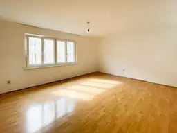 Andräviertel | Sanierungsbedürftige 3 Zi.-Wohnung + 2 Geschäftsräume