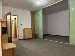  ANLEGERWOHNUNG - GEPFLEGT - GUTE LAGE - PARKPLATZ