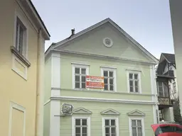 Altbestand sehr sanierungsbedürftig (oder auch Abriß), vieles ist hier möglich, mehrere Wohneinheiten oder eine neue Villa....