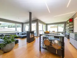 ELIXHAUSEN | Neuwertige 3-Zimmer-Dachgeschosswohnung mit Design-Ausstattung direkt am Grünland