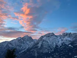 Grundstück mit Altbestand - sensationeller Ausblick auf die Lienzer Dolomiten