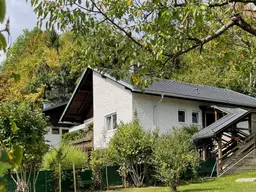 Liebliches EINFAMILIENHAUS mit GARTEN in SONNIGER, RUHIGER GRÜNLAGE in KARNBURG zu vermieten! 