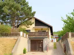 Viel Platz, viele Möglichkeiten – großzügiges Einfamilienhaus | ZELLMANN IMMOBILIEN