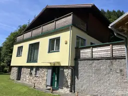 Nostalgie trifft Moderne - Verträumtes Landhaus am Fuße der Raxalpe | ZELLMANN IMMOBILIEN