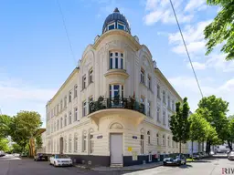 Neue Dachgeschoßwohnung | Fernblick ins Grüne | 2 Min. nach Liesing | 17m² Freifläche in den ruhigen Innenhofgarten | 5 Min. zur Perchtoldsdorfer Heide