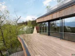ERSTBEZUG | Spektakuläres Luxus-Penthouse mit traumhaftem Fern- und Stadtblick | Dachgarten mit Pool | Hauseigenes Gym | TG-Stellplatz optional