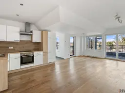 Hetzendorf - DG-Wohnung mit ca 50m² Dachterrasse - inkl. fantastischem Blick über Wien - Nähe Atzgersdorfer Straße