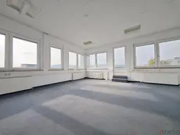 468m² Büro mit 111m² Terrasse zur alleinigen Nutzung | Klima | Parkplätze | Teilflächen möglich bzw. auf bis zu 668m² erweiterbar | optionales EG-Lager mit 47m²