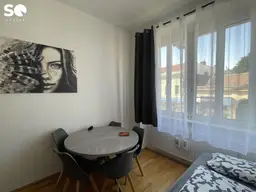 # SQ - ZENTRALE LAGE AM SPITZ - 3 ZIMMER ALTBAUWOHNUNG - SANIERT UND GEPFLEGT - KURZZEITVERMIETUNG MÖGLICH