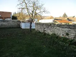 " Sonniges Baugrundstück mit genehmigtem Wohnprojekt! "