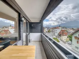 Attraktive 2-Zimmer-Wohnung mit Südbalkon und Tiefgarage