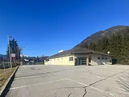 DIE GELEGENHEIT! EINZELHANDELS-/LEBENSMITTELSTANDORT MIT VIEL POTENTIAL, CA. 660 m² NUTZFLÄCHE UND 2.448 m² GRUNDSTÜCK IN STEINFELD WARTET AUF SIE!