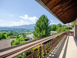 CHARMANTES WOHNHAUS MIT UNVERBAUBAREM PANORAMABLICK - EIN PLATZ VOLLER MÖGLICHKEITEN!