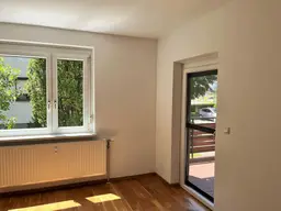 Einziehen &amp; genießen! Attraktive Eigentumswohnung mit Loggia und Parkplatz mitten in Dietach