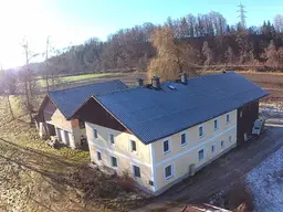 Ehem. Kleinlandwirtschaft im Grünland - ruhige und sonnige Lage !