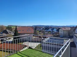 Einzigartige 3-Raum-Wohnung mit Galerie und tollem Ausblick!