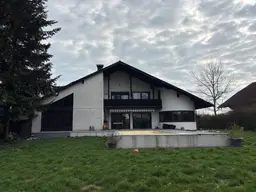 Bodenständige Liegenschaft in guter Lage