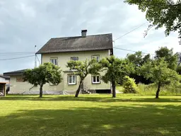 Teilrenoviertes Wohnhaus Nähe Ortsbereich