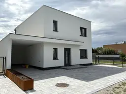 Modernes Eck-Reihenhaus in ruhiger Lage - Erstbezug