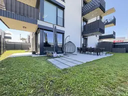 Traumhafte Garten-Wohnung inkl. 2 Tiefgaragenstellplätze