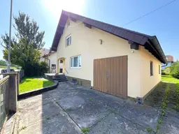 Zuhause zum Verlieben! Gepflegtes Haus mit herrlichem Garten und Garage!