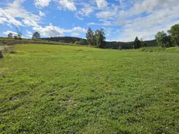 Sonniger Baugrund (nur noch 4 verfügbar) in Siedlungslage am Ortsrand